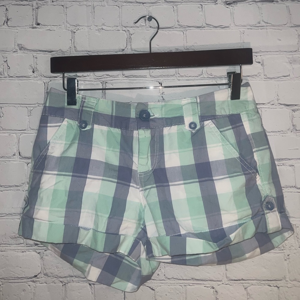 Maurices Blue, Green & White Plaid High Waist shorts size 1/2 - Picture 2 of 10